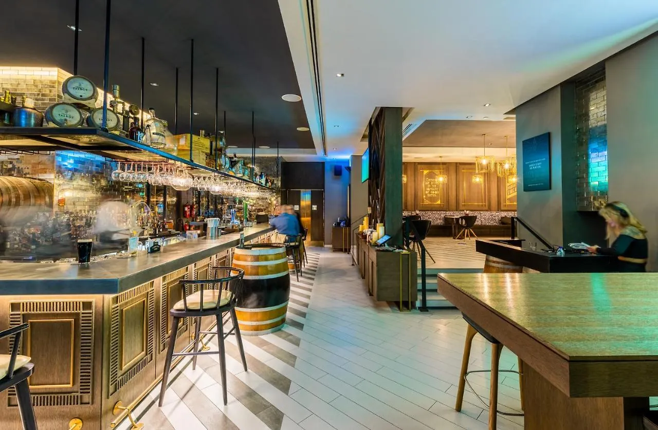 Al Bandar Rotana - Dubai Creek Hotel