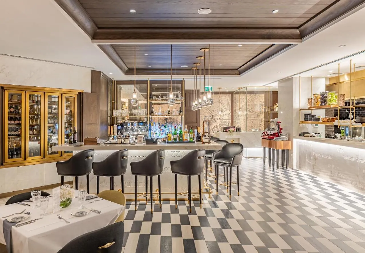 Al Bandar Rotana - Dubai Creek Hotel