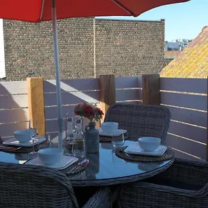 Appartement The Rooftop - A Trendy New With Airconditioning, Large Terrace & Free Parking Ostende
