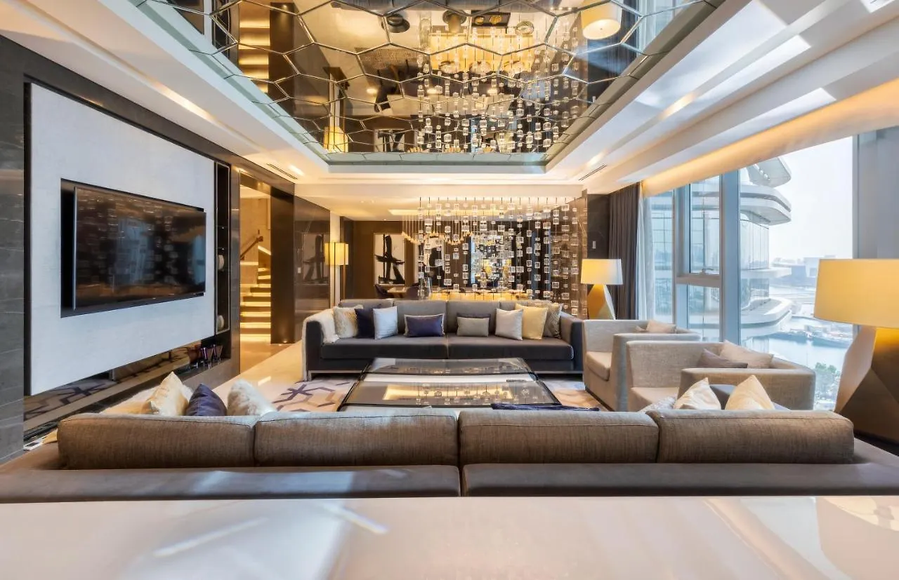 מלון Al Bandar Rotana - Dubai Creek 5*,